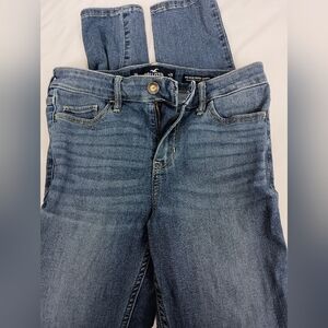2/$30 HOLLISTER Mid Rise Skinny Blue Jeans (#1,246)